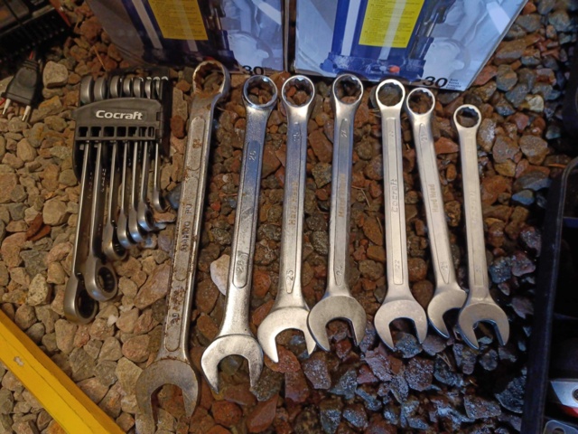 928809-3 Pillar Jack, Screwdrivers & Hand Tools.