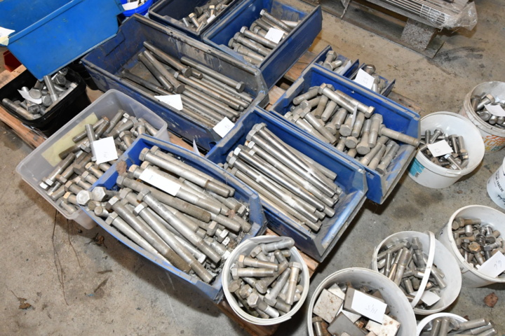 986991-2 Stainless bolts / screw