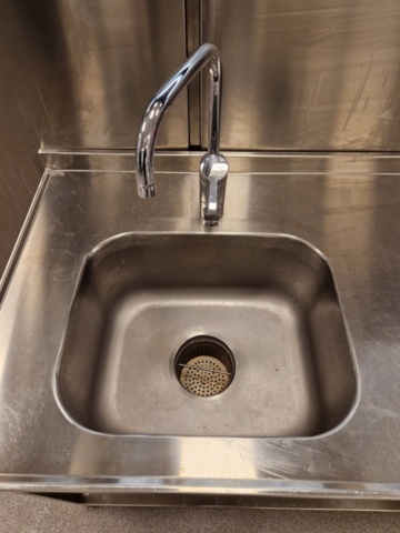 987220-3 Stainless steel sink with mixer tap