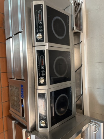 744975-3 Induktionsplattor GGM Gastro 3 stycken