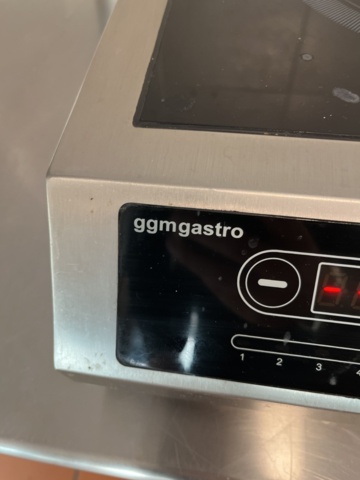 744975-6 Induktionsplattor GGM Gastro 3 stycken