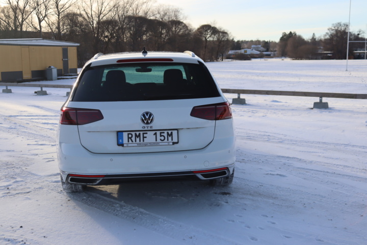 987397-6 Volkswagen Passat Variant GTE - 2021