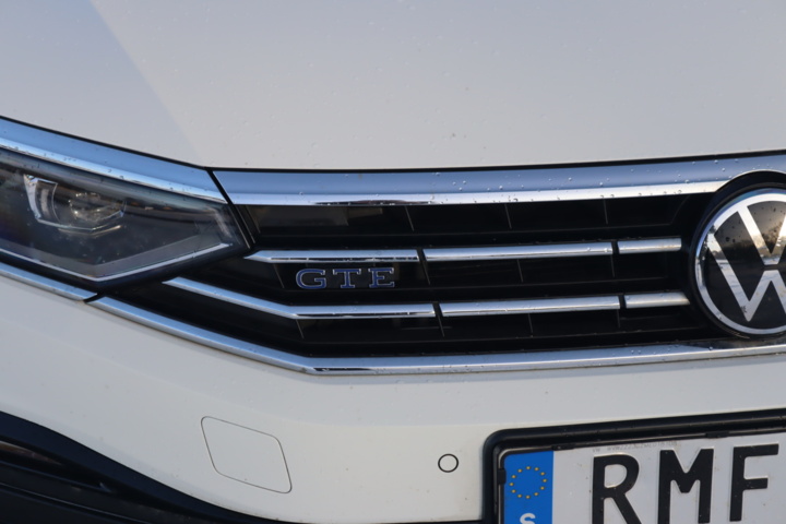 987397-12 Volkswagen Passat Variant GTE - 2021