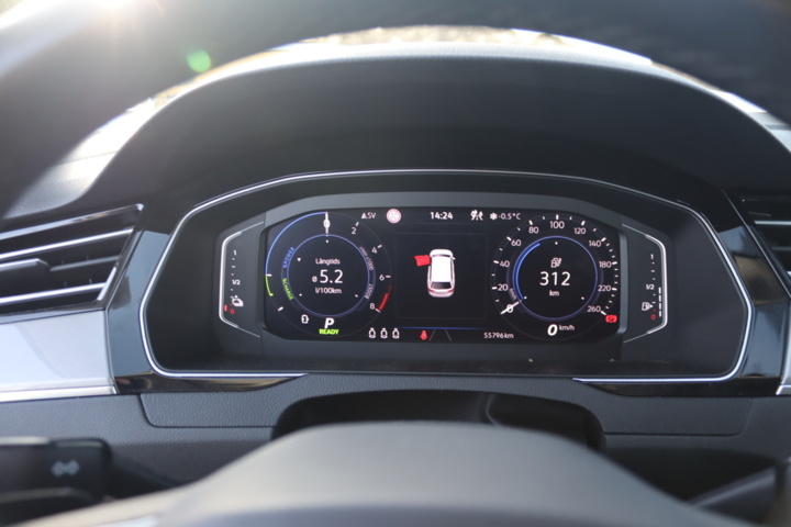 987397-19 Volkswagen Passat Variant GTE - 2021