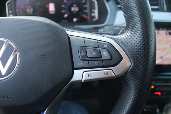 987397-23 Volkswagen Passat Variant GTE - 2021