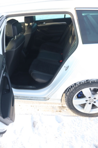 987397-26 Volkswagen Passat Variant GTE - 2021