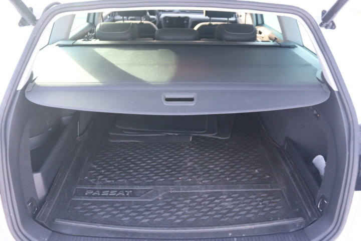 987397-31 Volkswagen Passat Variant GTE - 2021