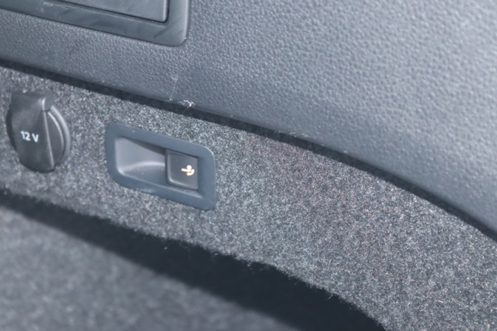 987397-32 Volkswagen Passat Variant GTE - 2021