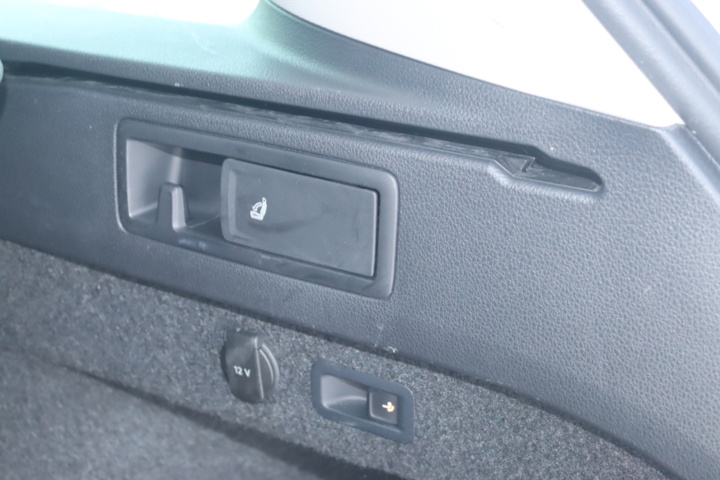 987397-33 Volkswagen Passat Variant GTE - 2021