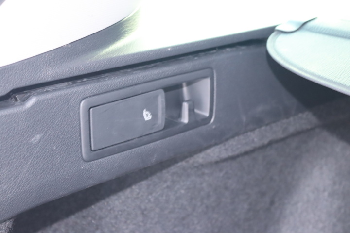 987397-34 Volkswagen Passat Variant GTE - 2021