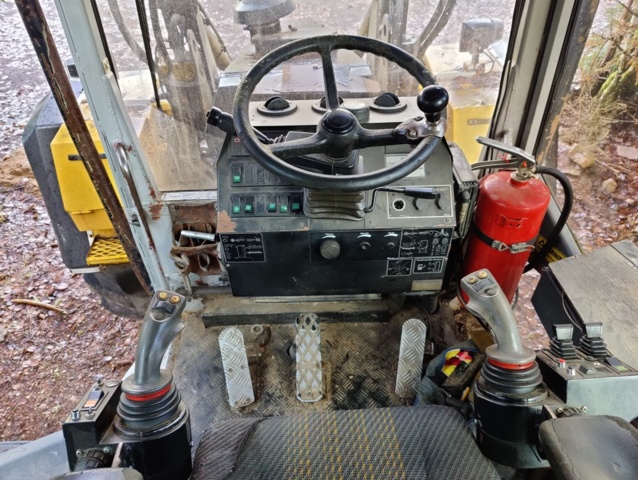 940108-87 Backhoe loader Huddig 1160, 1999