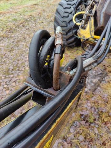 940109-61 Harvester Osa 250 - Repair object