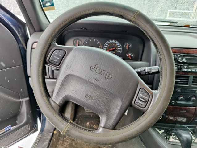 940111-31 Jeep Grand Cherokee 4.7 V8 4WD - 2000