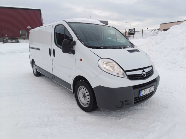 928824-2 Opel Vivaro Van 2.9t 2.0 CDTI -2011