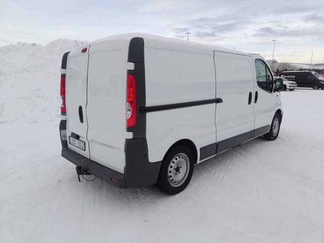 928824-4 Opel Vivaro Van 2.9t 2.0 CDTI -2011