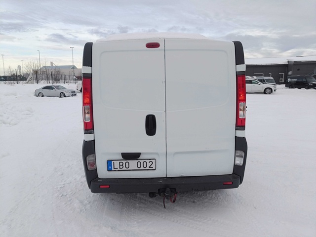 928824-5 Opel Vivaro Van 2.9t 2.0 CDTI -2011