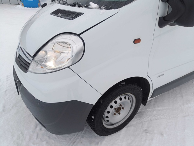 928824-22 Opel Vivaro Van 2.9t 2.0 CDTI -2011