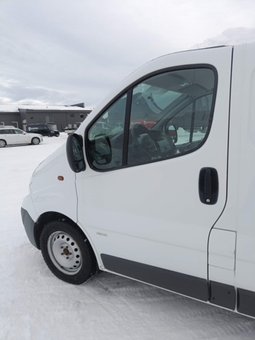 928824-24 Opel Vivaro Van 2.9t 2.0 CDTI -2011
