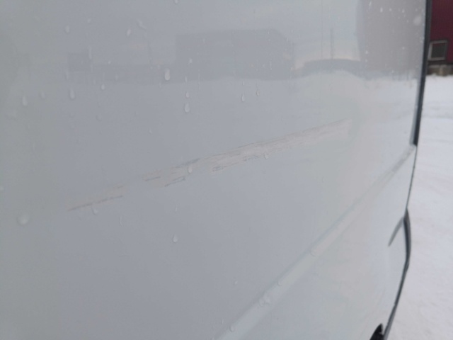 928824-26 Opel Vivaro Van 2.9t 2.0 CDTI -2011