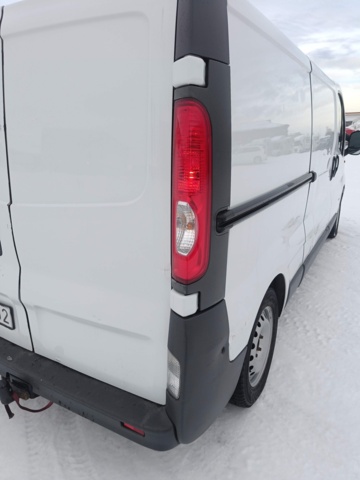 928824-40 Opel Vivaro Van 2.9t 2.0 CDTI -2011