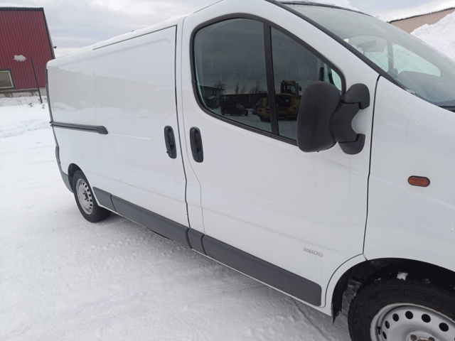 928824-51 Opel Vivaro Van 2.9t 2.0 CDTI -2011