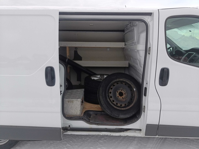 928824-63 Opel Vivaro Van 2.9t 2.0 CDTI -2011