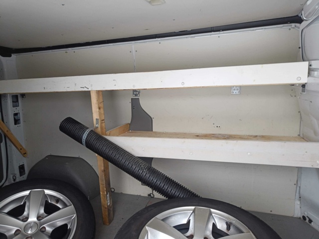 928824-67 Opel Vivaro Van 2.9t 2.0 CDTI -2011