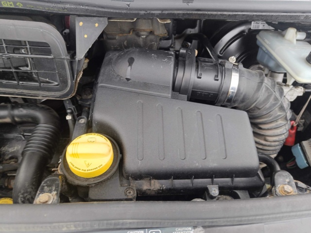 928824-71 Opel Vivaro Van 2.9t 2.0 CDTI -2011