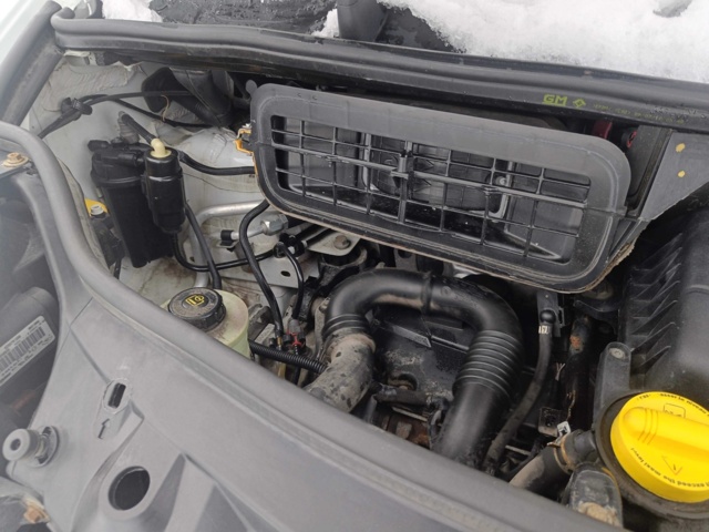 928824-72 Opel Vivaro Van 2.9t 2.0 CDTI -2011