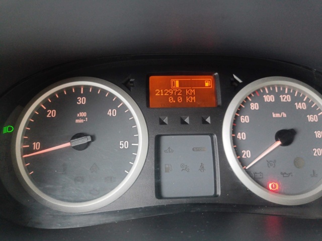 928824-82 Opel Vivaro Van 2.9t 2.0 CDTI -2011