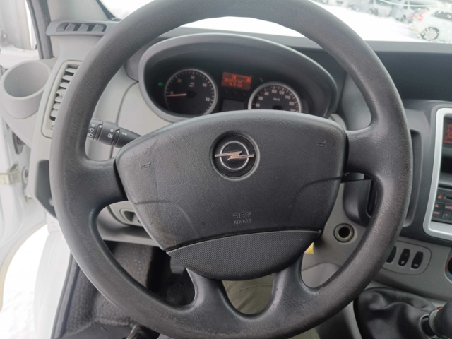 928824-83 Opel Vivaro Van 2.9t 2.0 CDTI -2011