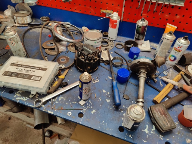 986384-7 Workbench with tool board (Updated info)