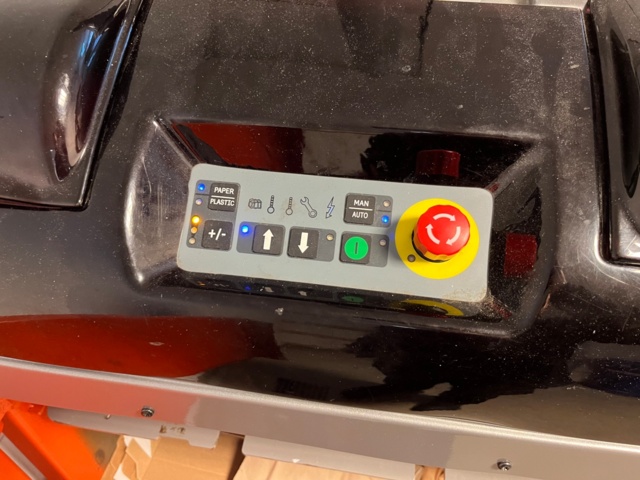 746930-6 Baler, Orwak Compactor 3110