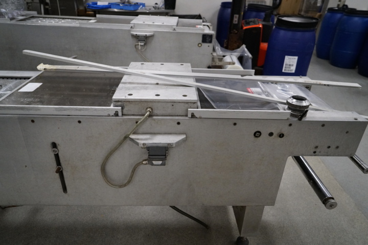 987574-10 Packaging machine Multivac R7000 - 1998