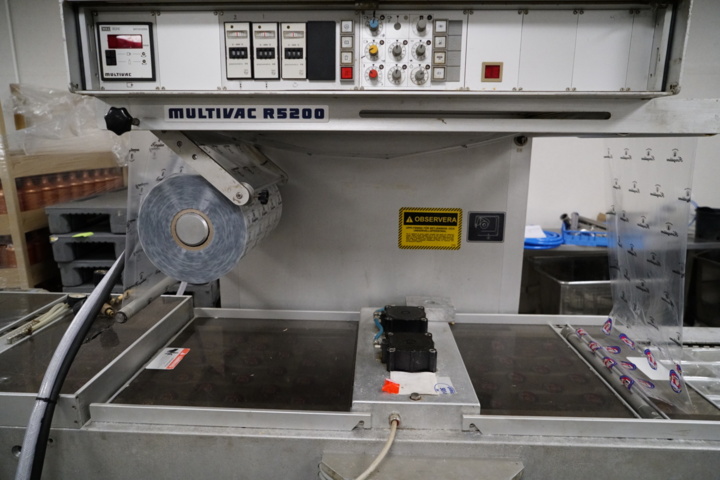 987575-3 Packaging machine Multivac R5200 - 1990