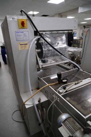 987575-9 Packaging machine Multivac R5200 - 1990