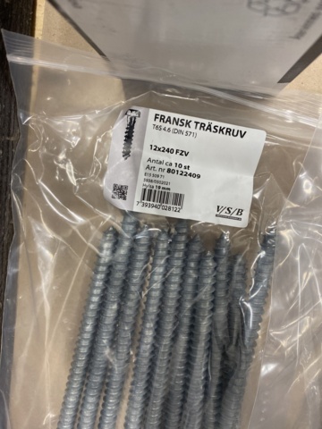 987647-16 Assortment with French wood screw