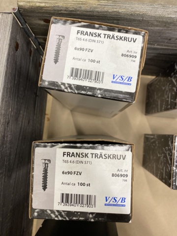 987647-18 Assortment with French wood screw