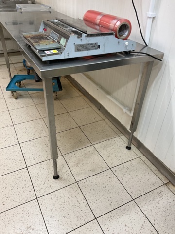 961654-2 Stainless steel workbench adjustable