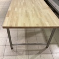961672-9 Bakery bench in mint condition