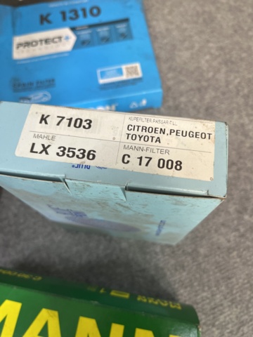 662946-4 Spare parts for passenger cars