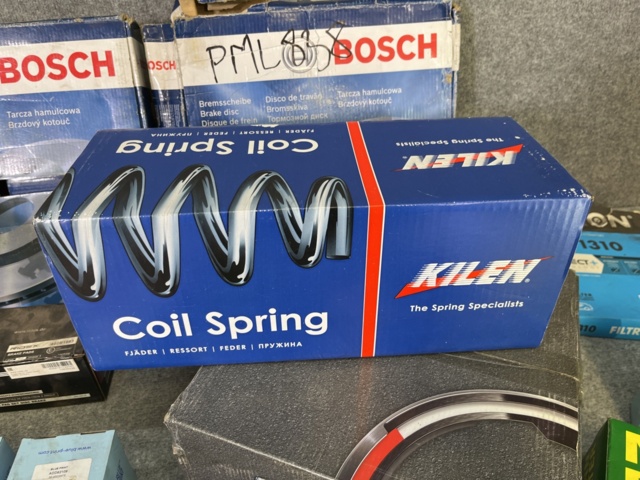 662946-7 Spare parts for passenger cars