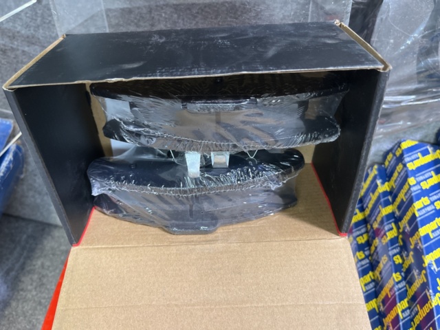 662946-19 Spare parts for passenger cars