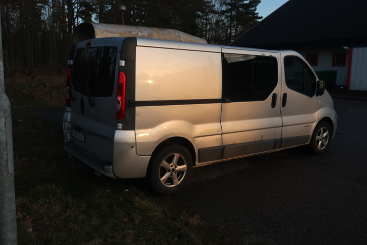 988020-4 Nissan Primastar Combi 2.5 dCi Quickshift, 146hp, 2010