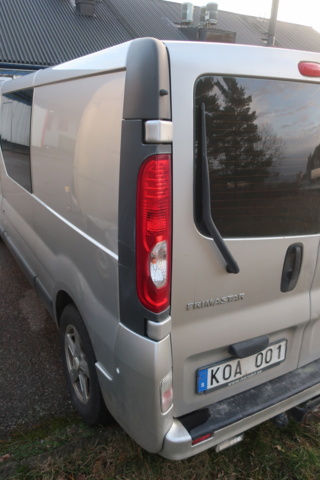 988020-24 Nissan Primastar Combi 2.5 dCi Quickshift, 146hp, 2010