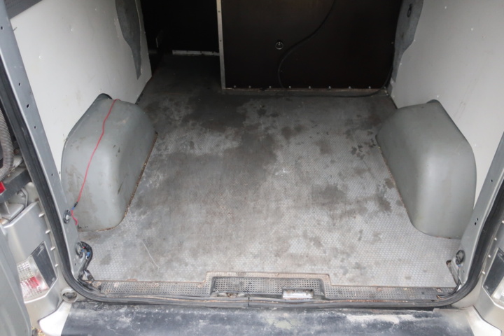 988020-40 Nissan Primastar Combi 2.5 dCi Quickshift, 146hp, 2010