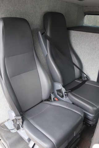 988020-47 Nissan Primastar Combi 2.5 dCi Quickshift, 146hp, 2010