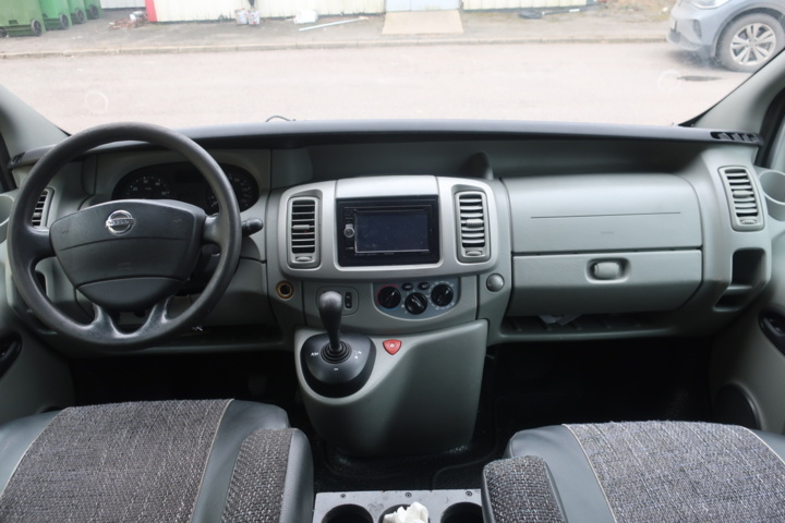 988020-50 Nissan Primastar Combi 2.5 dCi Quickshift, 146hp, 2010