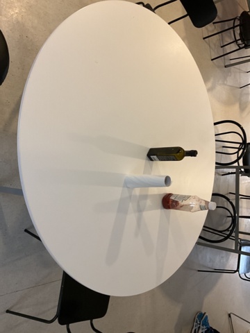 961719-3 Tables and chairs