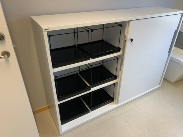 956133-5 Electric raise/lower desk, office chair, etc